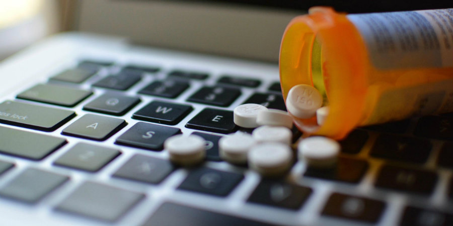 As Missouri still is the only state in the U.S. not having a drug monitoring program, Secretary of Agriculture Tom Vilsack and Missouri Senator Claire McCaskill met last Friday to discuss the issue. Photo credit: Alison Guillory / Wabe