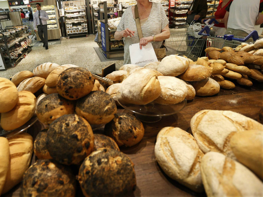 People sensitive to gluten, but not suffering from celiac disease, have a weakened intestinal barrier that causes a variety of gastrointestinal and extraintestinal symptoms after eating bread and other products with wheat, rye or barley. Photo credit: Suzanne Plunkett / Reuters / Business Insider