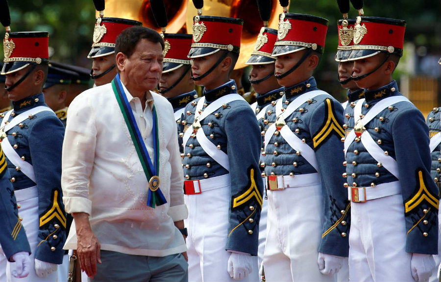 But Duterte’s erratic behavior due to criticism against his campaign started last week against Senator de Lima.