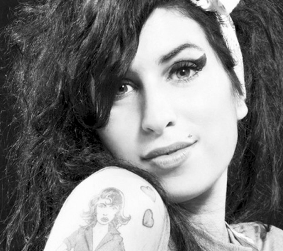 It contains full tracks performed by young artists who have participated in the Amy Winehouse Yard Programme.