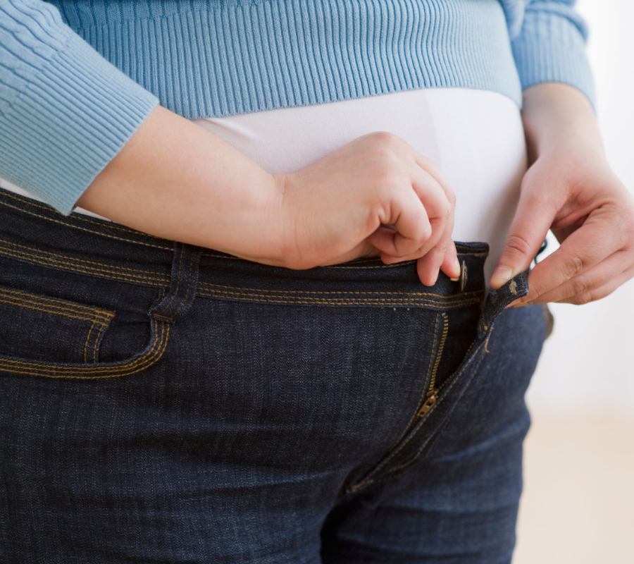 Dr. Comuzzie said that the reasons behind weight gain in Americans are complex. Physicial inactivity and unhealthy food may be playing a relevant role in increasing obesity rates. Image credit: The Huffington Post.