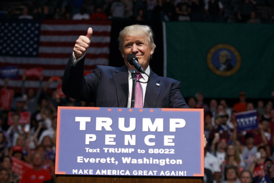 After Donald Trump insulted Mexicans. he surprises everyone with his plans to meet with Mexican President Enrique Peña Nieto on Wednesday, 31 August. Photo credit: In USA News