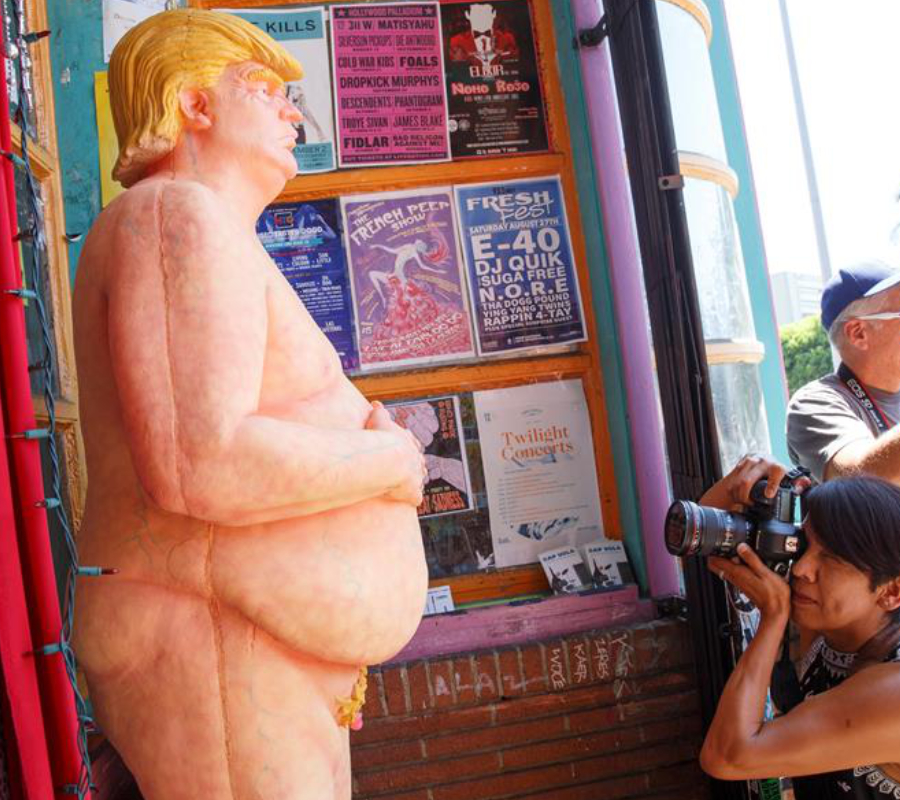 Donald Trump Statue