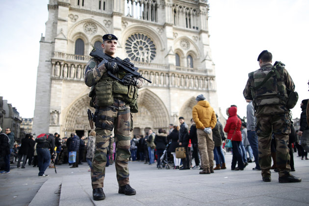 Armed French soldiers