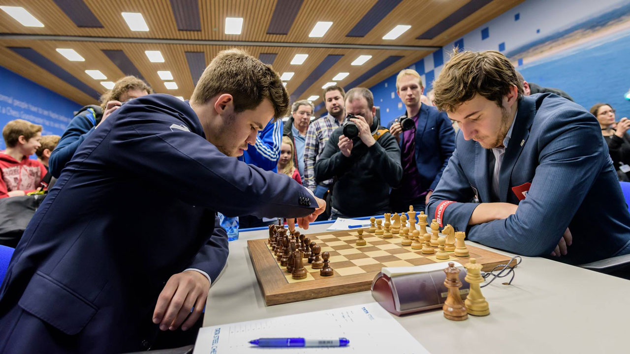 Magnus Carlsen and Sergey Karjakin