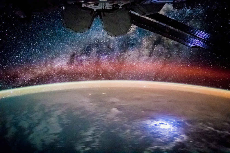 nasa-superbugs-ISS