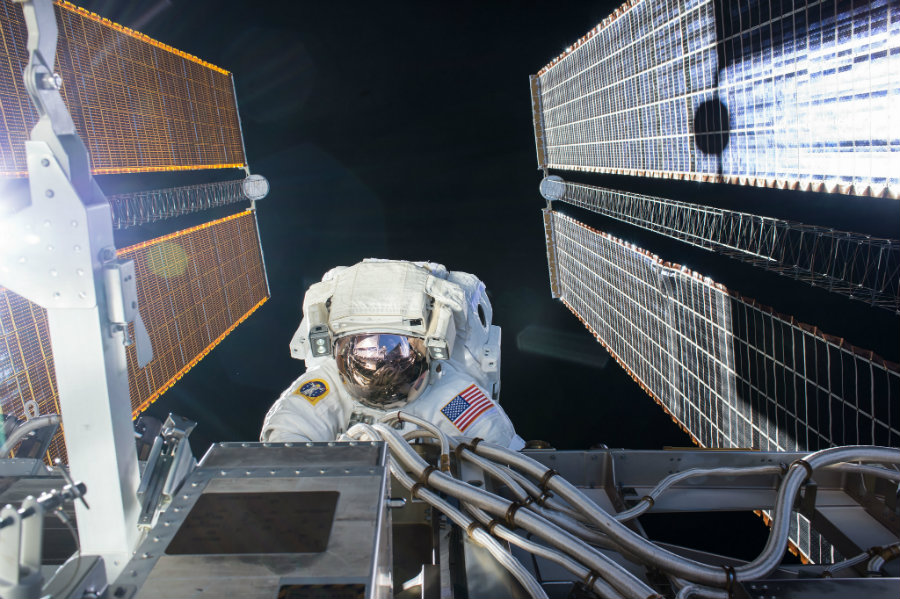 Two astronauts walked outside the confines of the ISS this Friday, marking the first of three spacewalks that are scheduled to take place in 2017. Image credit: NASA / Spaceflight101.com