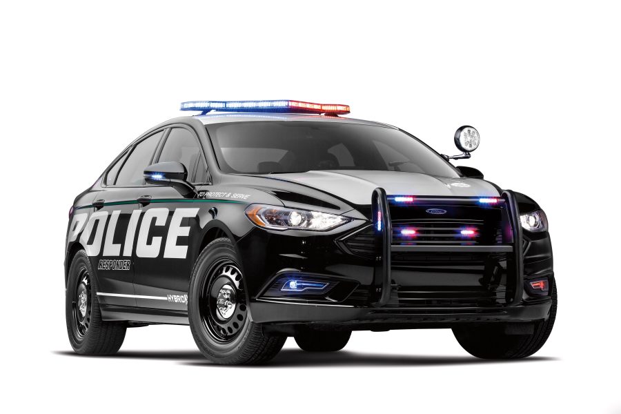 Police-Responder-Hybrid-Sedan-1