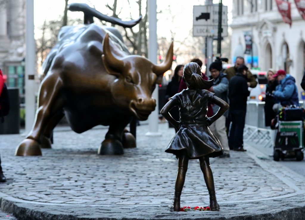 Fearless Girl statue