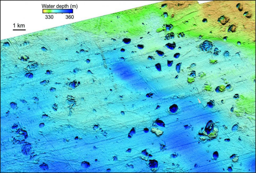 Researchers know that there are hundreds of unidentified craters that are smaller than 300 meters wide. Image credit: K. Andreassen / Cage / Newsweek