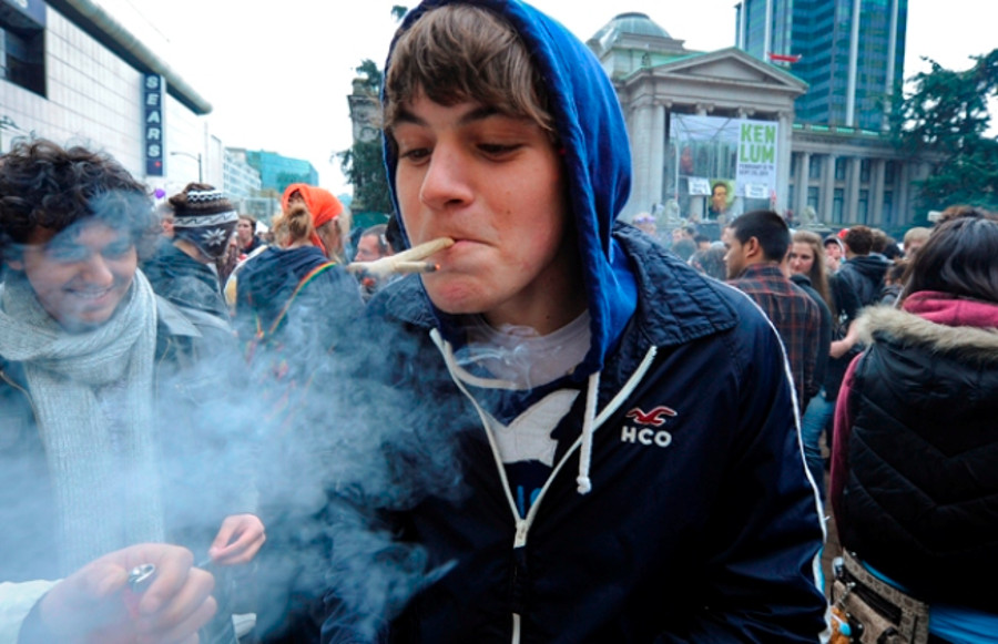 Anyone over 21 with a valid ID can buy up to an ounce of pot from dispensaries, or one-eight of an ounce in edibles. Smoking in public can be fined with a $600 ticket for a first offense. Image Credit: Mark Van Manen / PNG
