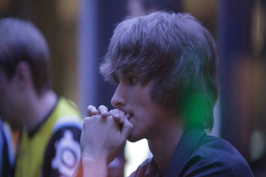 Danylo “Dendi” Ishutin. Image credit: Deluxe Battery