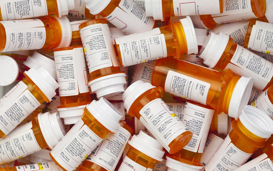 Second consecutive year of a decline in life expectancy, Opioid crisis kills thousands in America