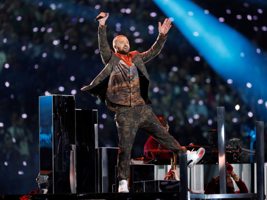 Philadelphia Eagles defeated the New England Patriots, Justin Timberlake tribute to Prince, Janet Jackson nipple, Pink spits gum thanks to the flu