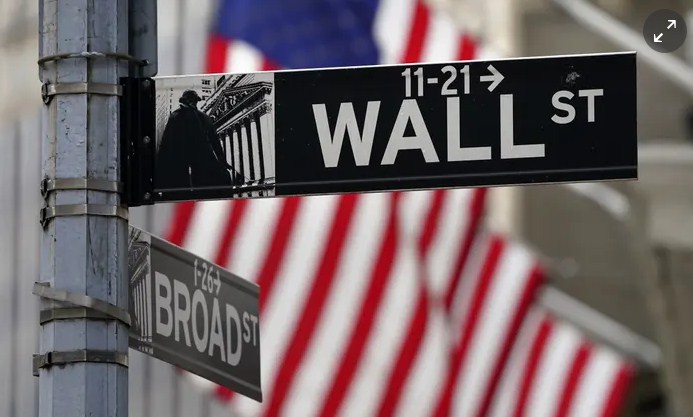 NYSE to Delist Three Chinese Tech Companies in Compliance with Trump's Executive Order