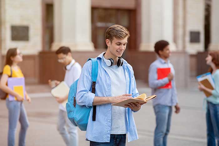 Erin Moriarty, Loyola University’s Associate VP and Dean of Undergraduate Admissions, Explains How to Get Into College in Seven Steps