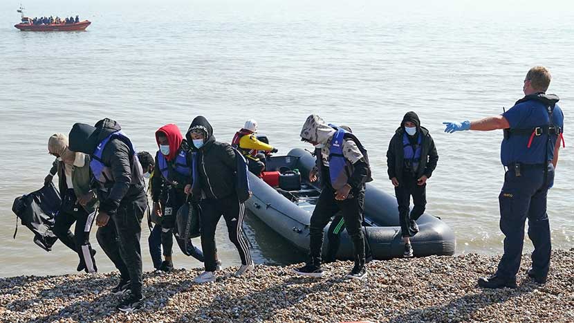 UK Gives $576 Million to France to Combat Illegal Small Boat Crossings