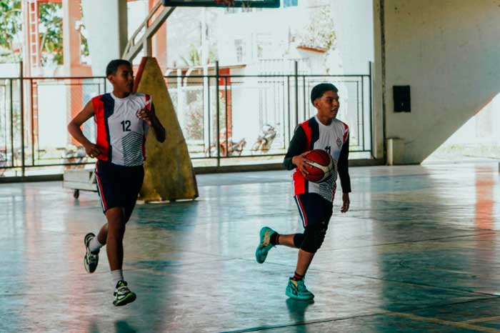 Eric Kleiner Financial Advisor: Changing Lives Through Youth Sports
